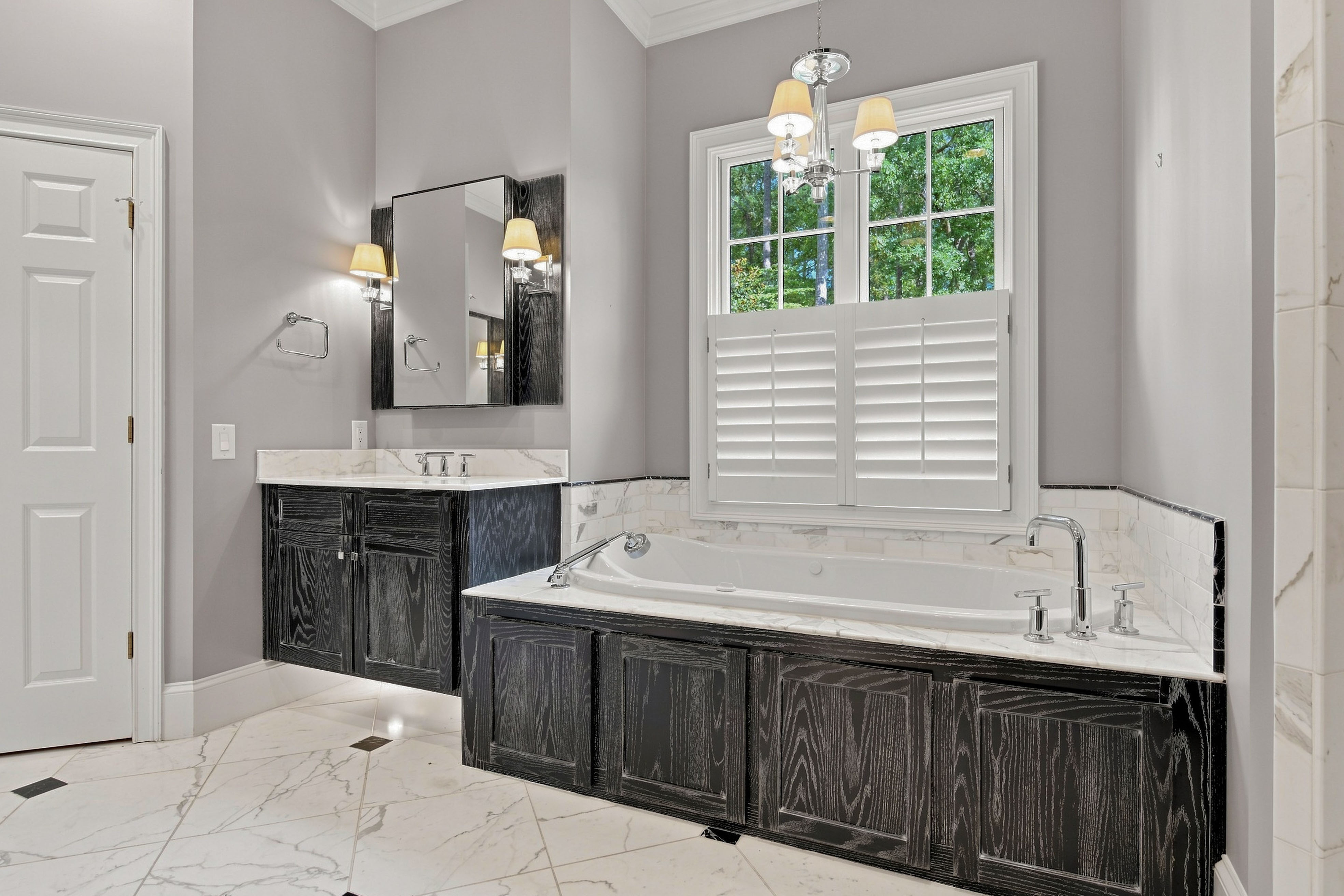 1100 Bachelors Run image 22